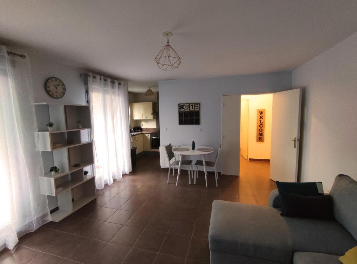 Appartement Avec Jardin Et Terrasse Pres De Paris Mantes-la-Jolie Exteriér fotografie