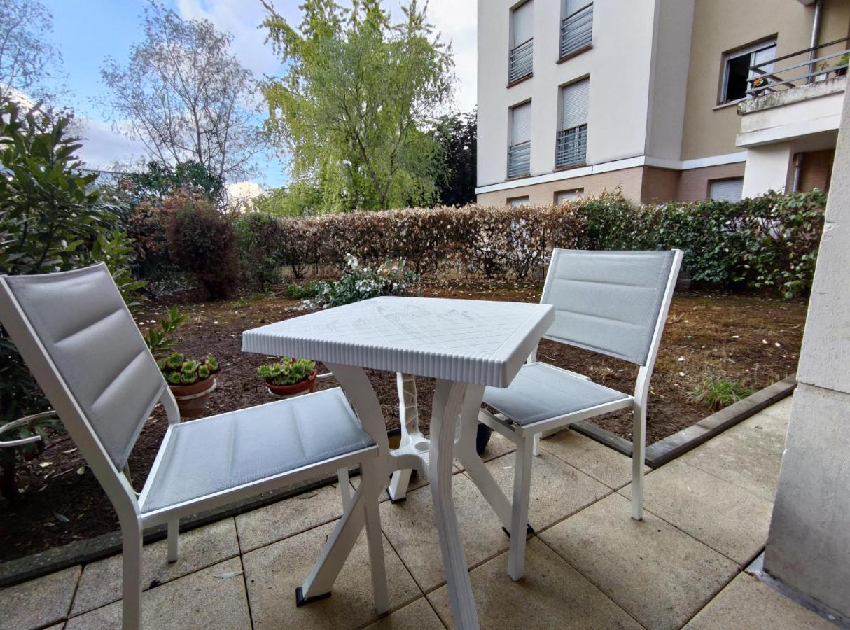 Appartement Avec Jardin Et Terrasse Pres De Paris Mantes-la-Jolie Exteriér fotografie