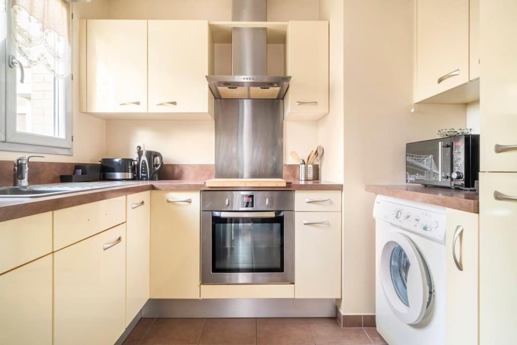 Appartement Avec Jardin Et Terrasse Pres De Paris Mantes-la-Jolie Exteriér fotografie